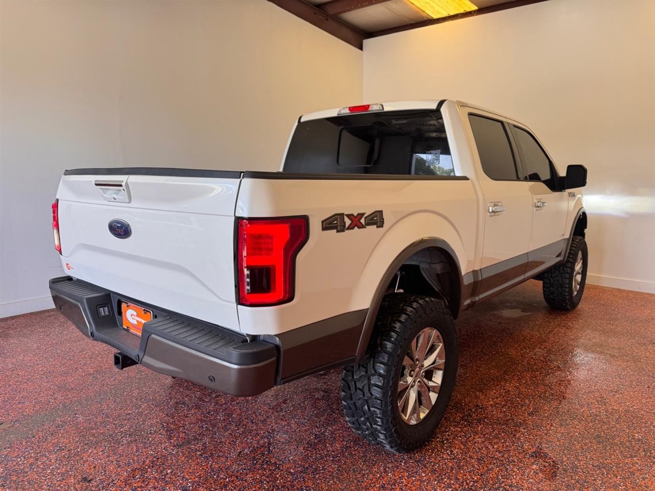Ford F-150 4WD SuperCrew 145" XLT 2016