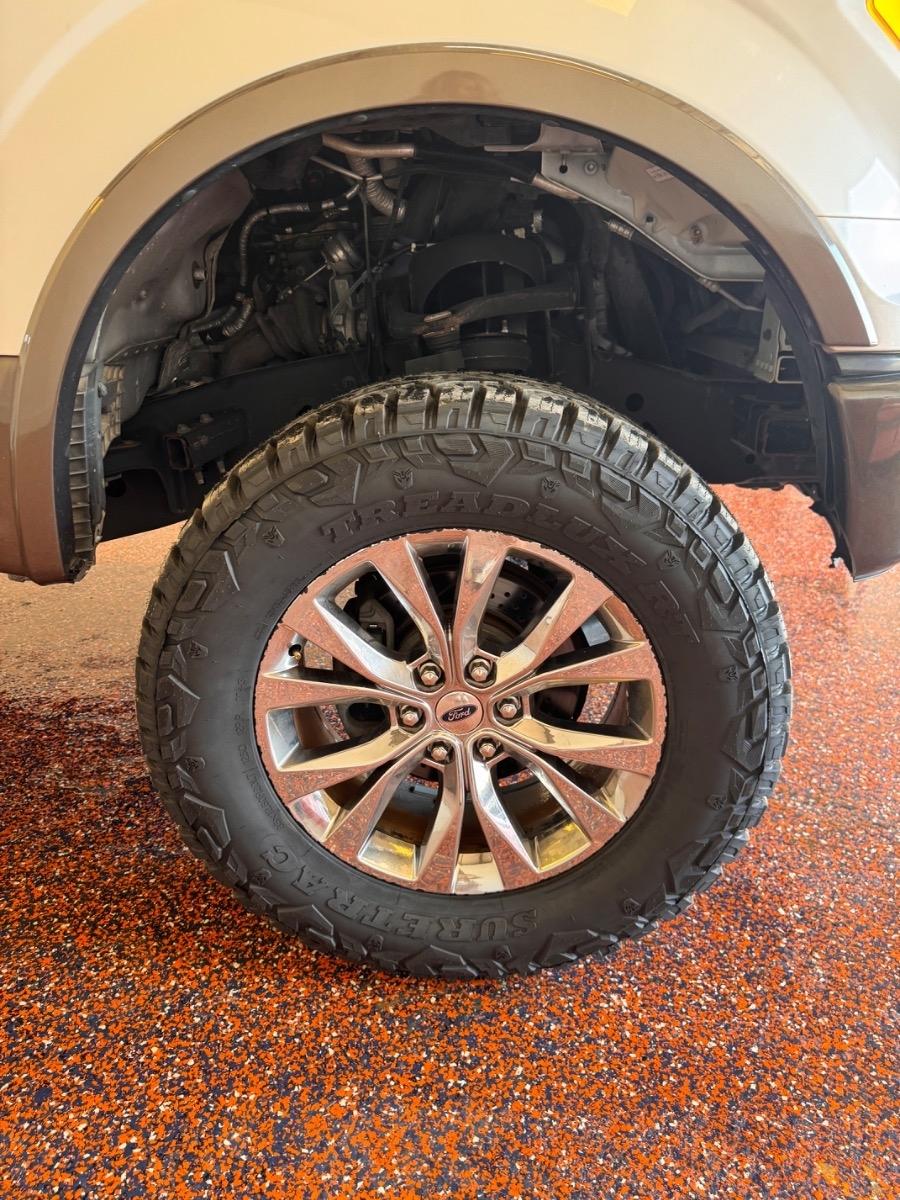 Ford F-150 4WD SuperCrew 145" XLT 2016