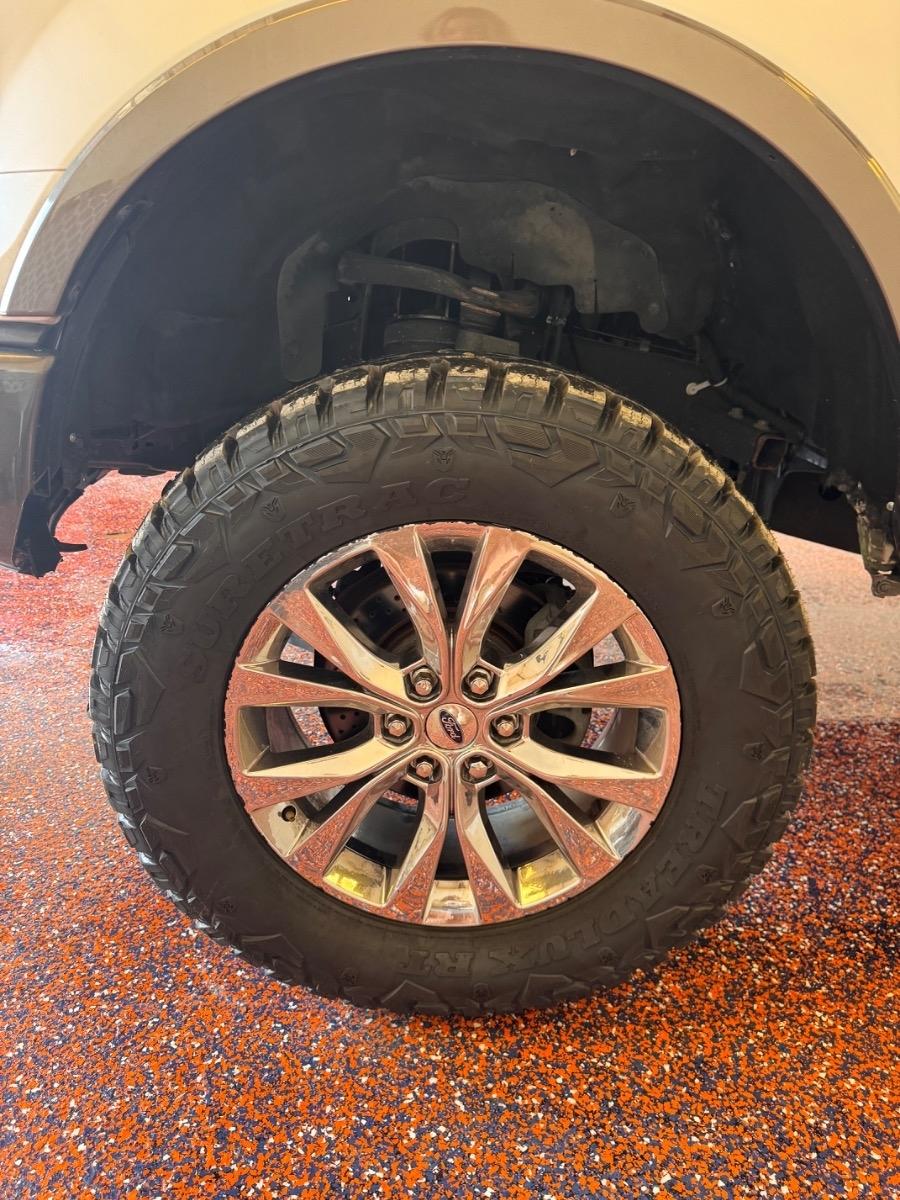 Ford F-150 4WD SuperCrew 145" XLT 2016