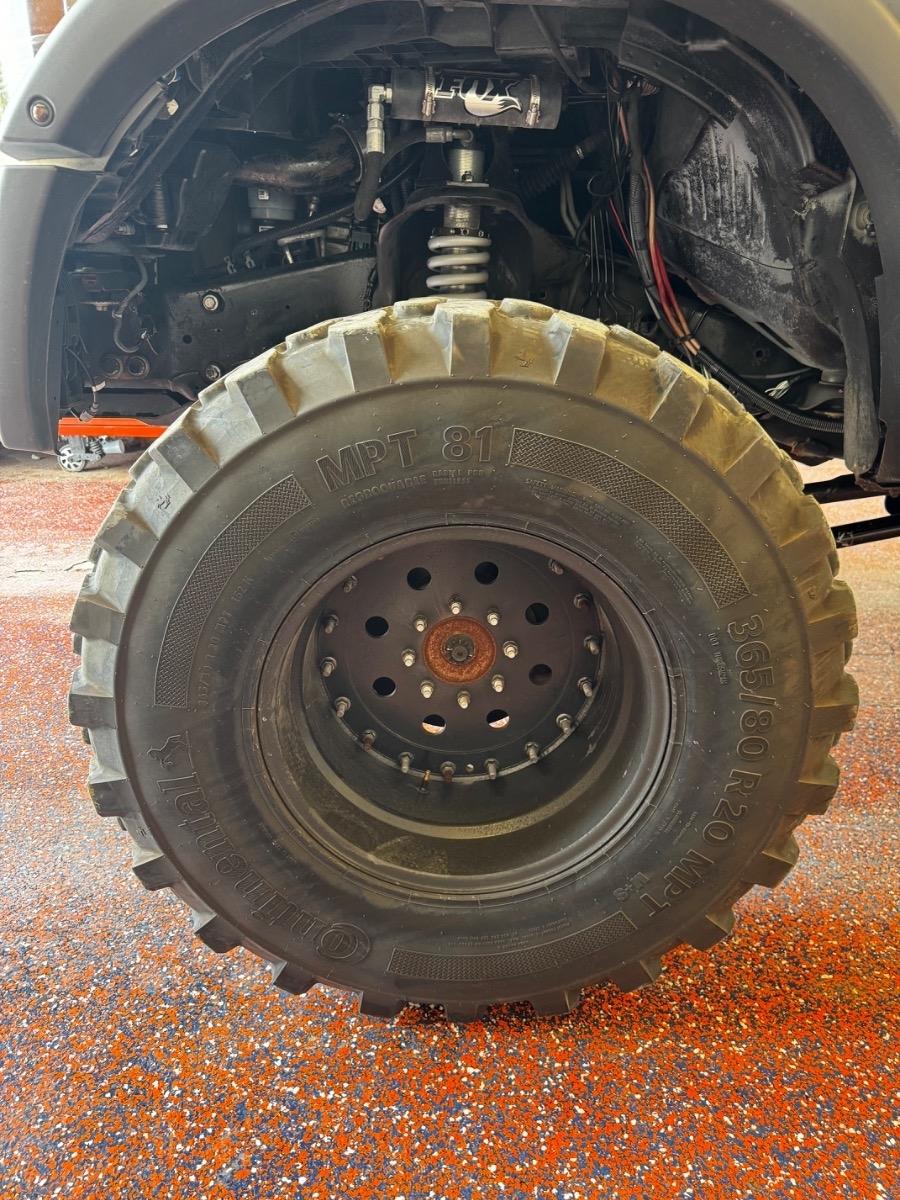RAM 2500 4WD Mega Cab 160.5" SLT 2012