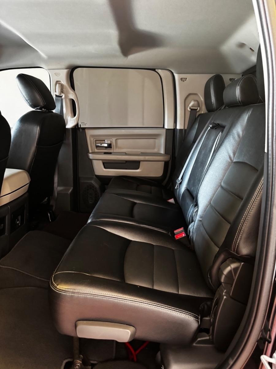 RAM 2500 4WD Mega Cab 160.5" SLT 2012