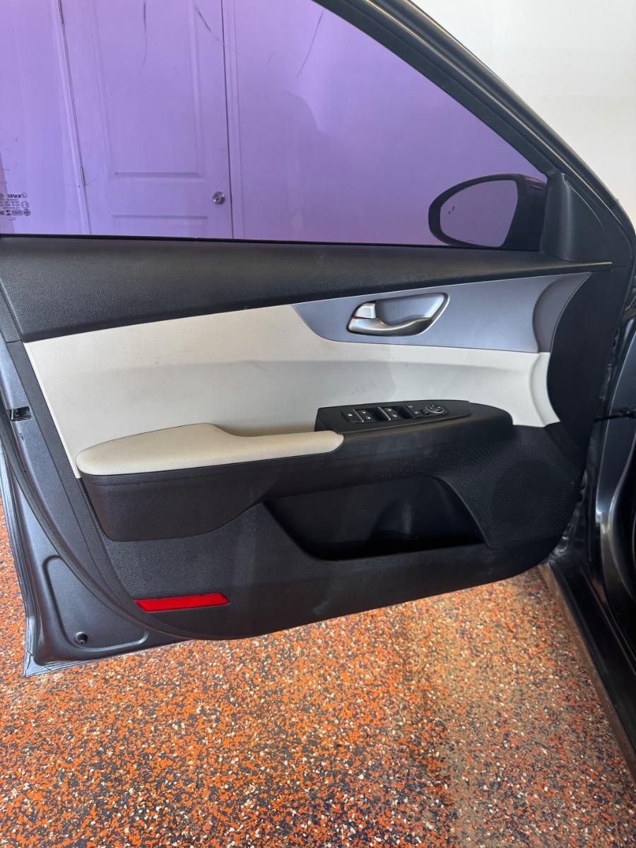 Kia Forte LXS IVT 2022