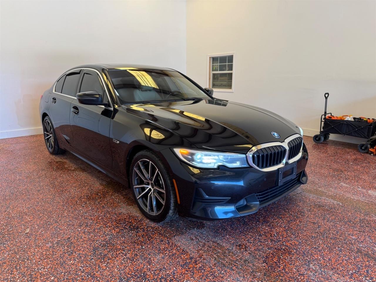 BMW 3 Series 330e Plug-In Hybrid North America 2022