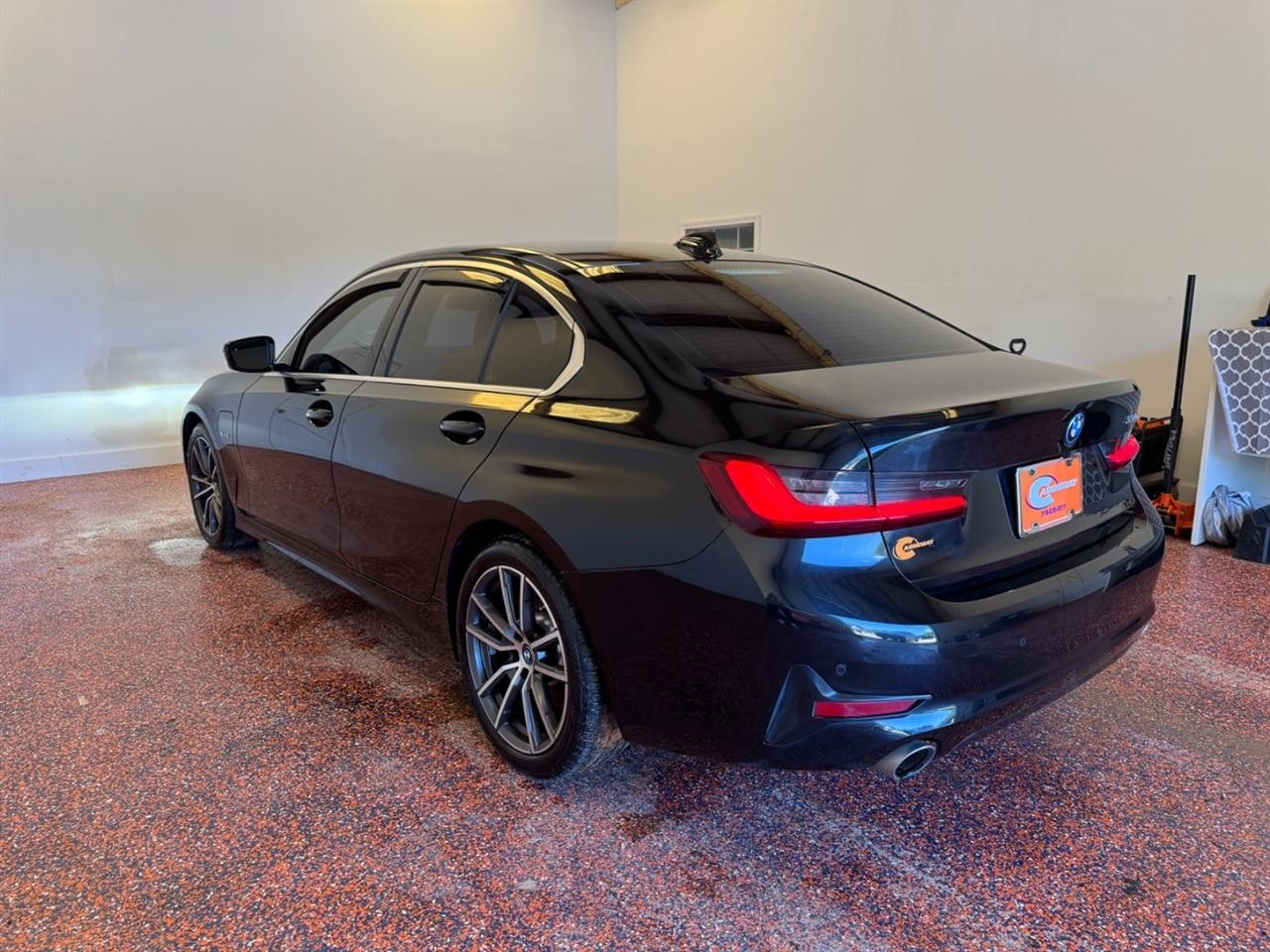 BMW 3 Series 330e Plug-In Hybrid North America 2022