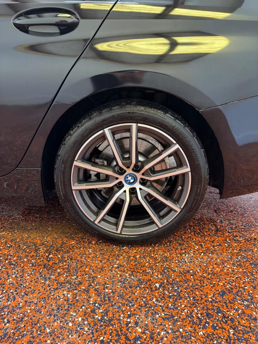 BMW 3 Series 330e Plug-In Hybrid North America 2022