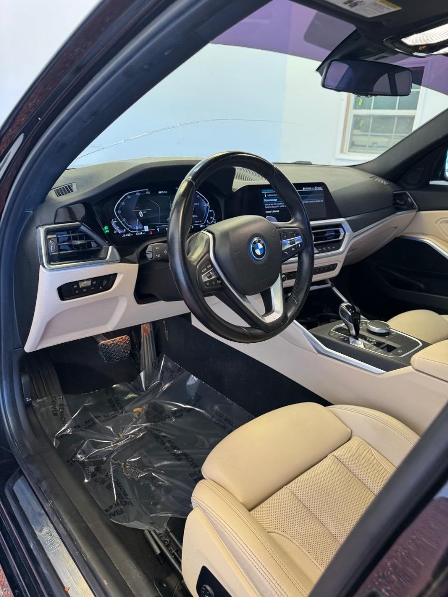 BMW 3 Series 330e Plug-In Hybrid North America 2022