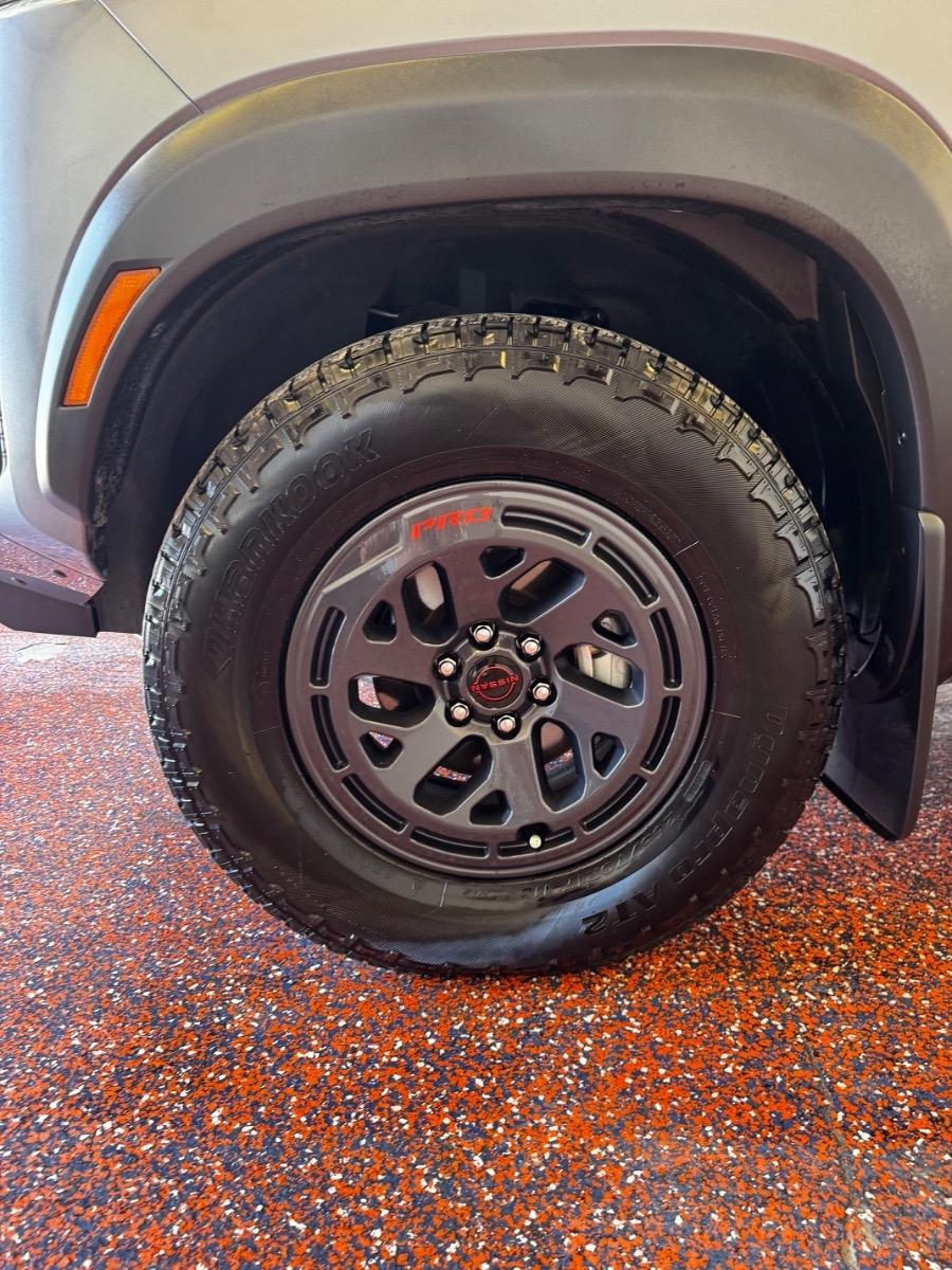 Nissan Frontier Crew Cab 4x4 PRO-4X 2025