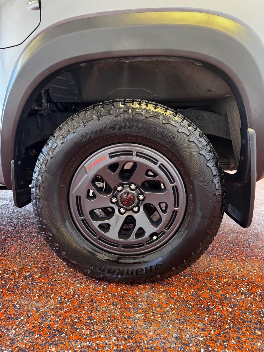 Nissan Frontier Crew Cab 4x4 PRO-4X 2025