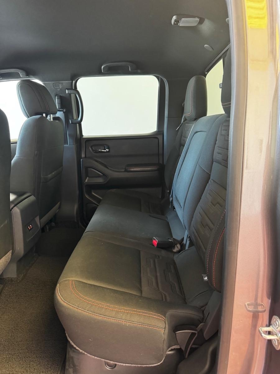 Nissan Frontier Crew Cab 4x4 PRO-4X 2025