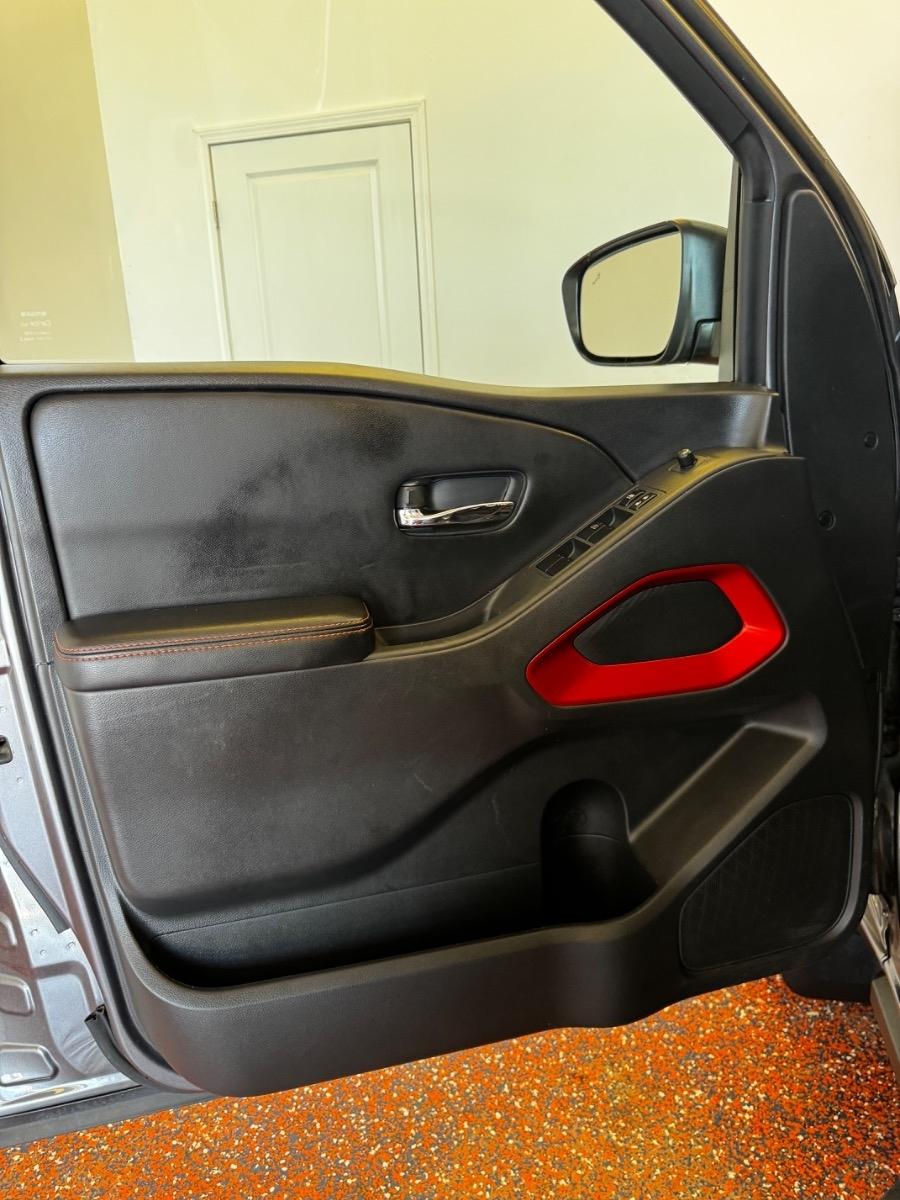 Nissan Frontier Crew Cab 4x4 PRO-4X 2025