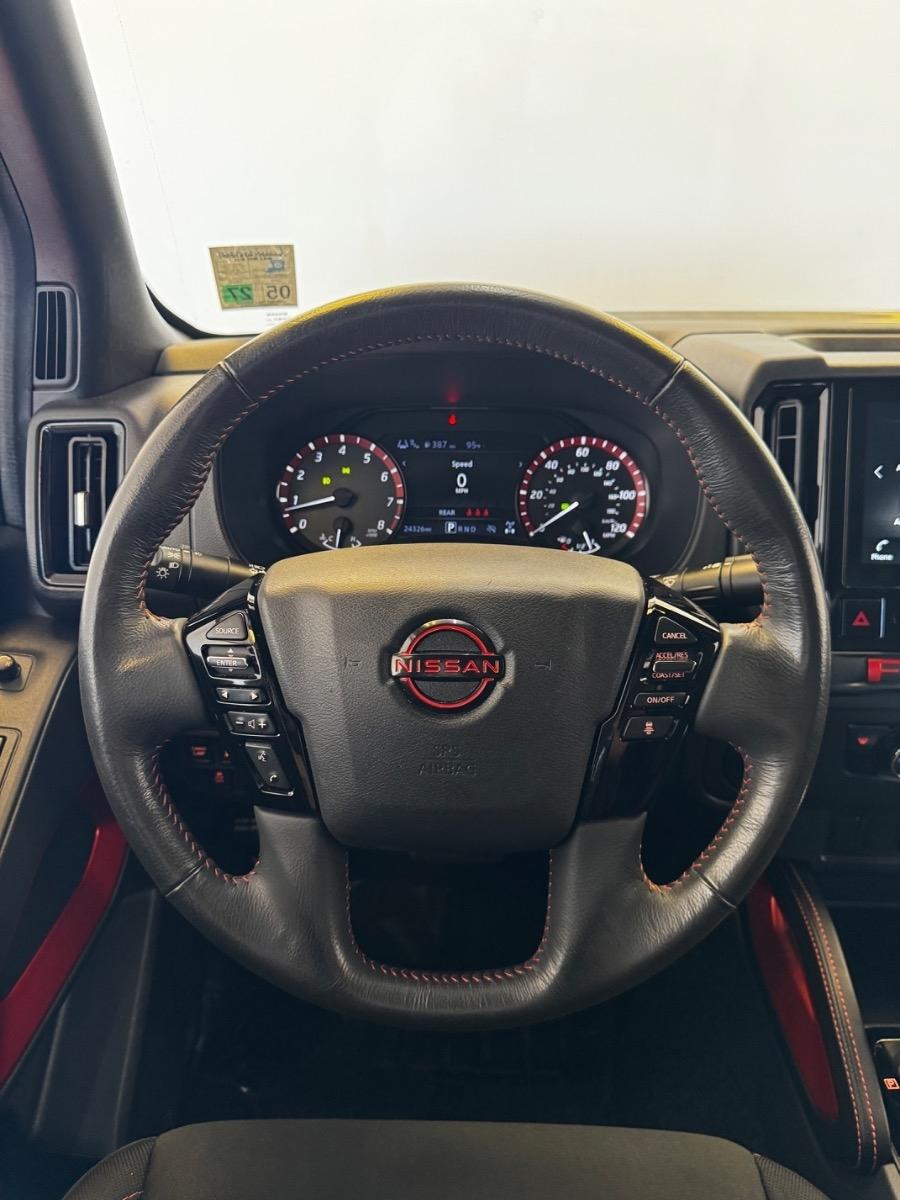 Nissan Frontier Crew Cab 4x4 PRO-4X 2025