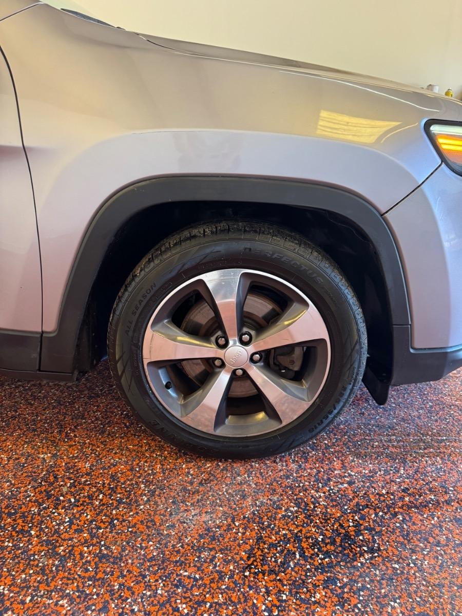 Jeep Cherokee Limited FWD 2019