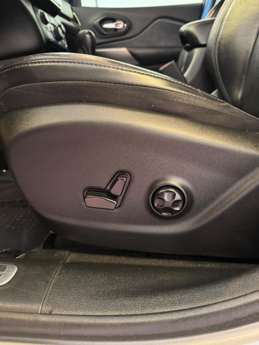 Jeep Cherokee Limited FWD 2019