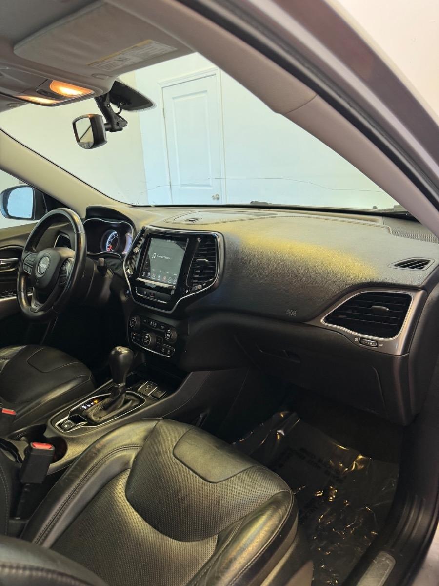 Jeep Cherokee Limited FWD 2019