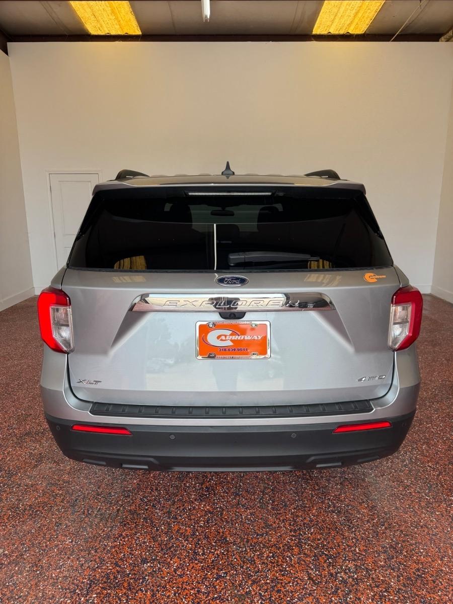 Ford Explorer XLT 4WD 2023