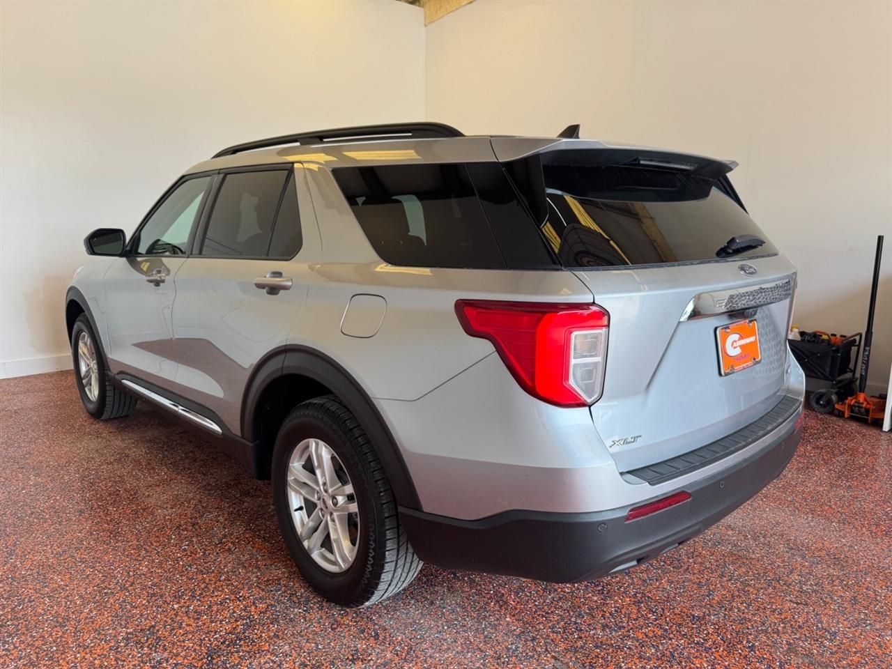 Ford Explorer XLT 4WD 2023