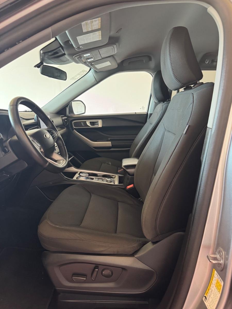 Ford Explorer XLT 4WD 2023