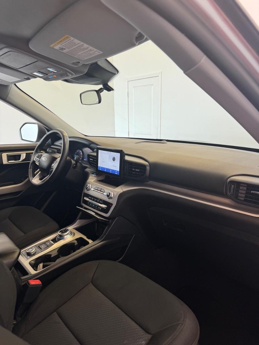 Ford Explorer XLT 4WD 2023