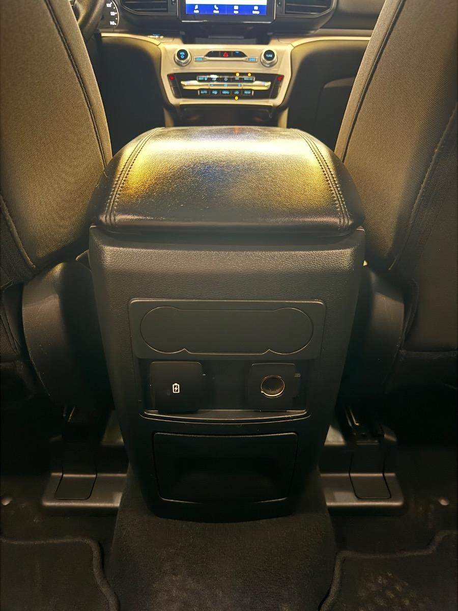 Ford Explorer XLT 4WD 2023
