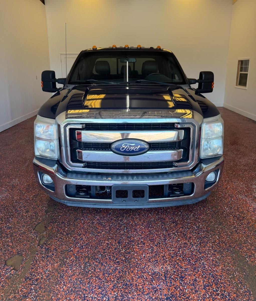 Ford Super Duty F-350 DRW 2WD Crew Cab 172" XL 2011