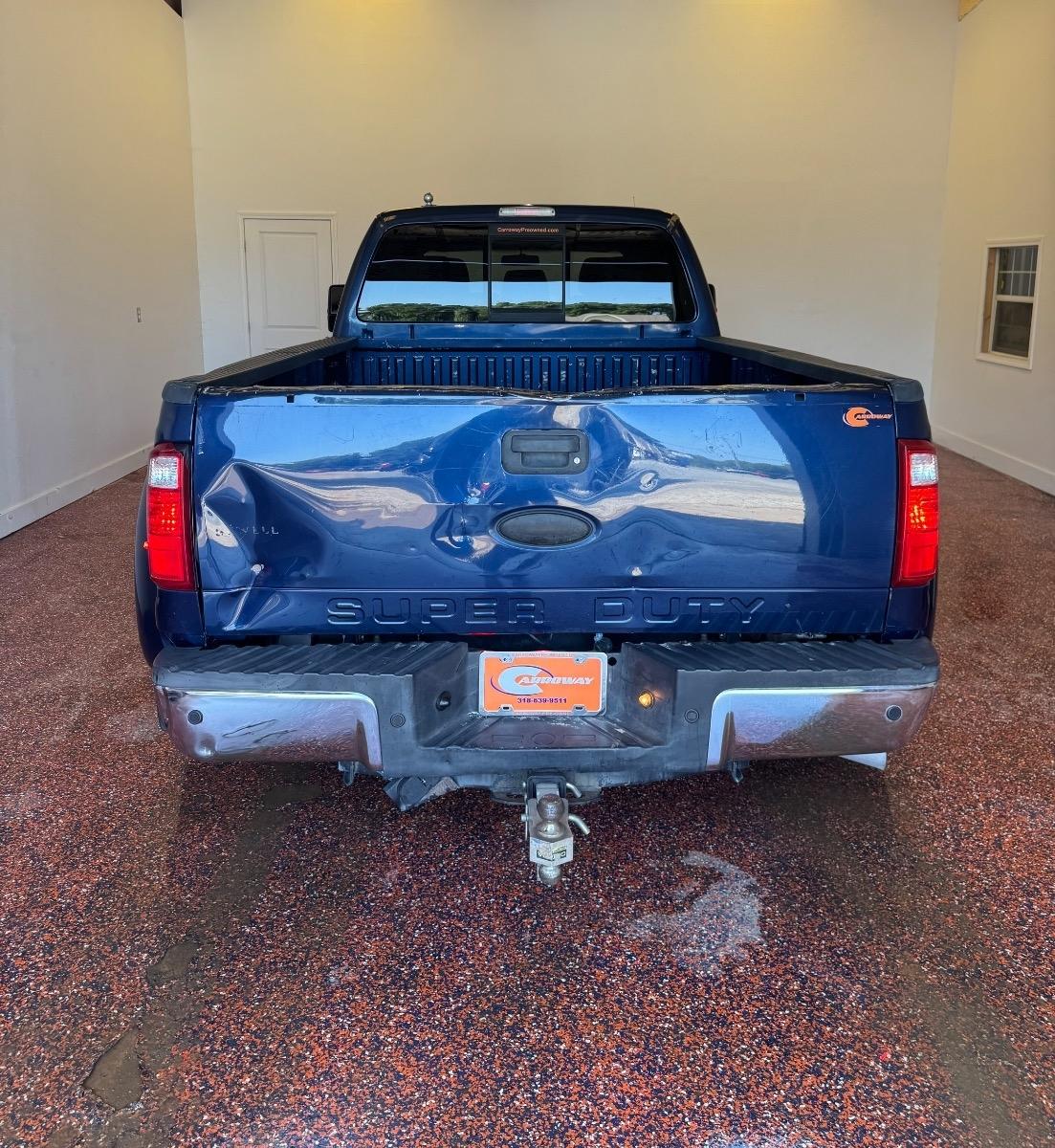 Ford Super Duty F-350 DRW 2WD Crew Cab 172" XL 2011