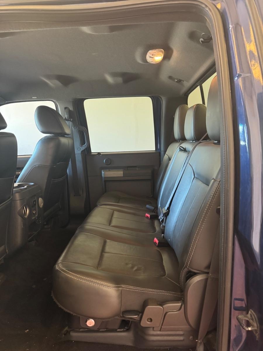 Ford Super Duty F-350 DRW 2WD Crew Cab 172" XL 2011