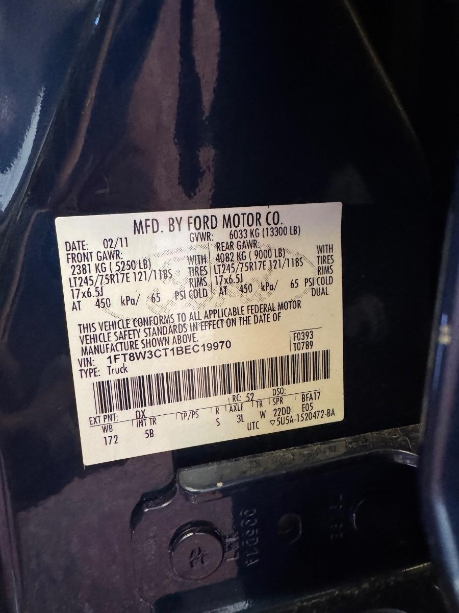Ford Super Duty F-350 DRW 2WD Crew Cab 172" XL 2011