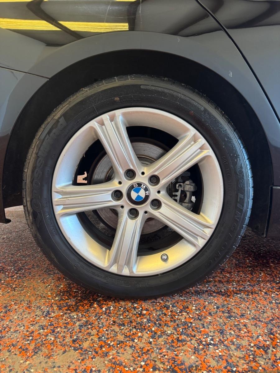 BMW 3 Series 4dr Sdn 328i RWD SULEV 2013