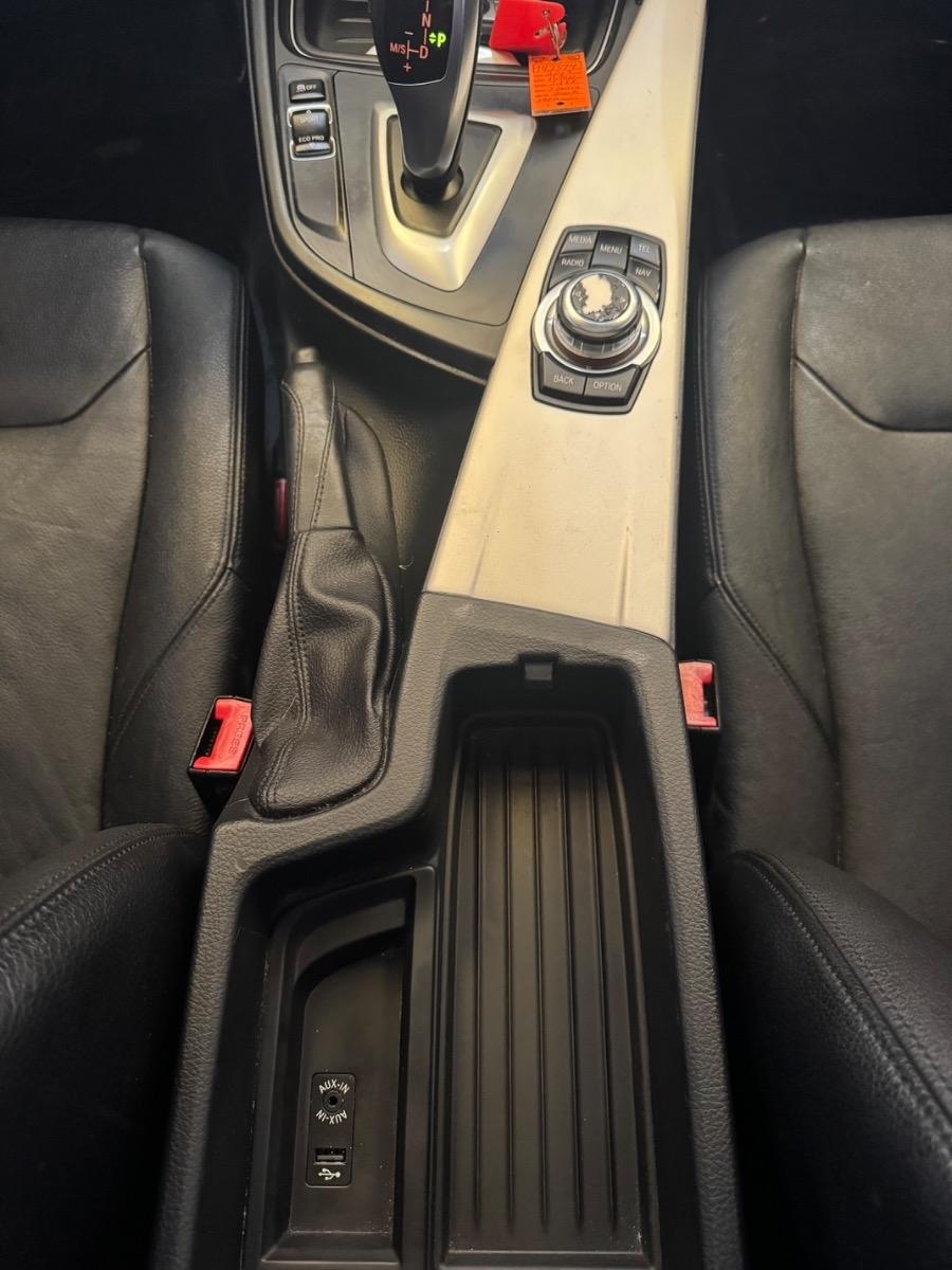 BMW 3 Series 4dr Sdn 328i RWD SULEV 2013
