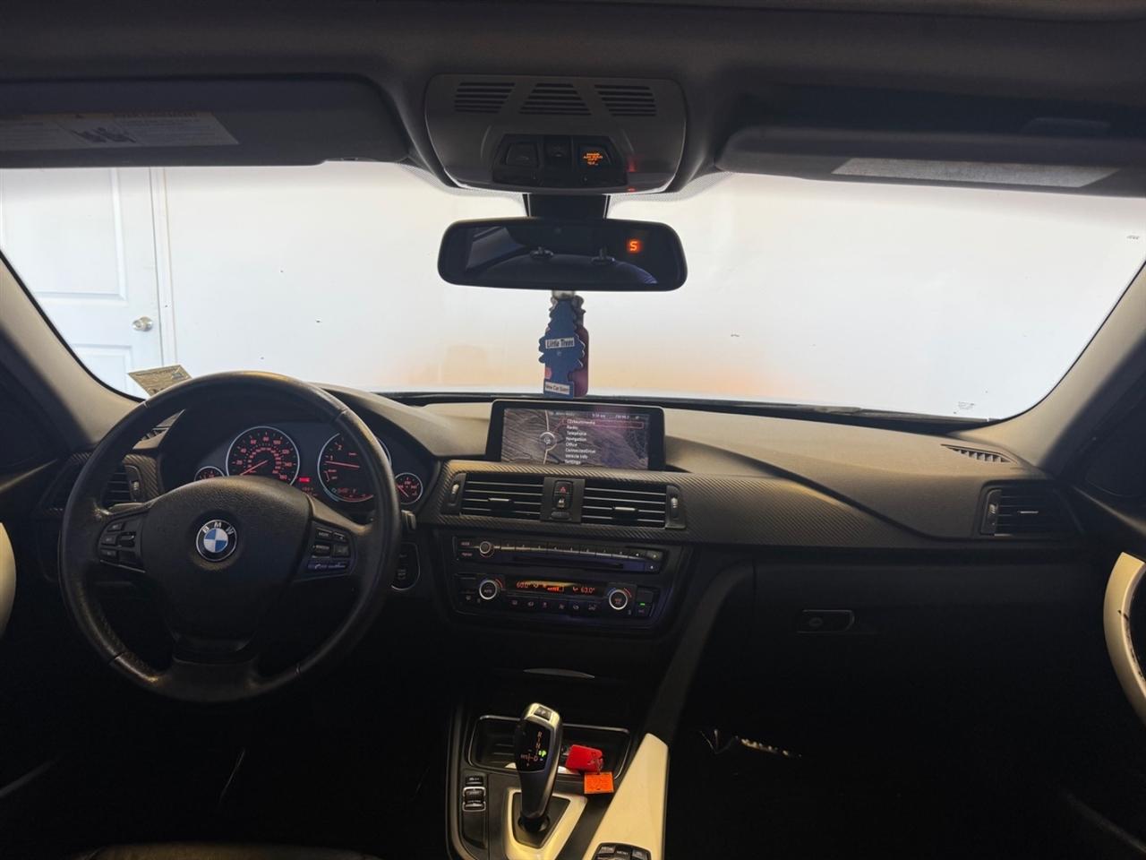 BMW 3 Series 4dr Sdn 328i RWD SULEV 2013
