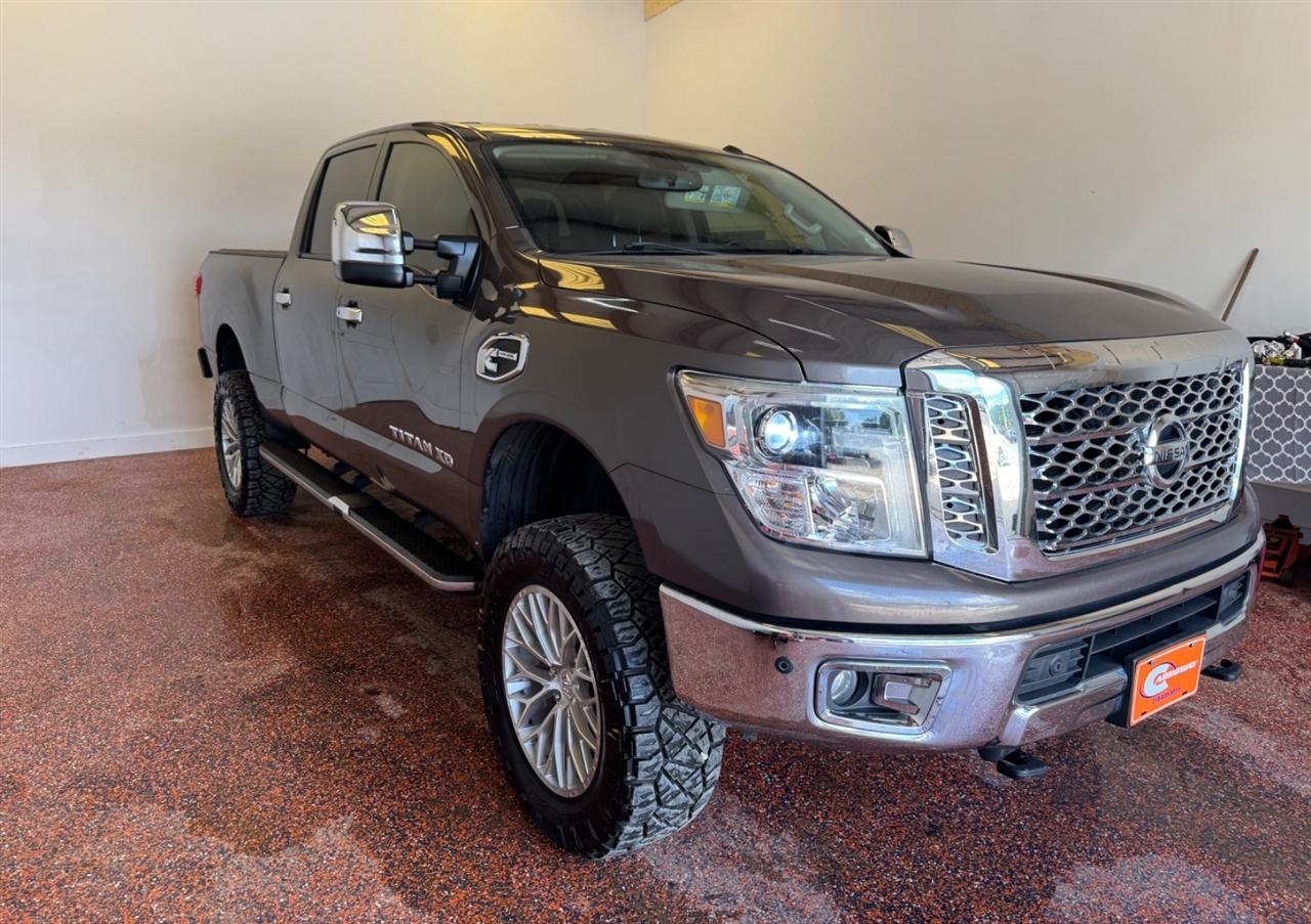 Nissan Titan XD 4x4 Diesel Crew Cab SL 2018