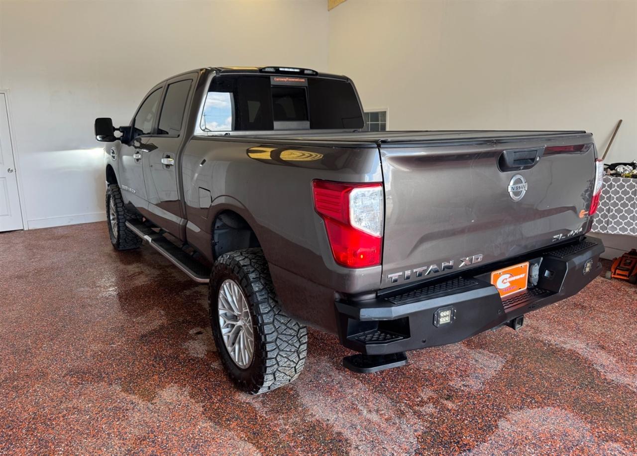 Nissan Titan XD 4x4 Diesel Crew Cab SL 2018