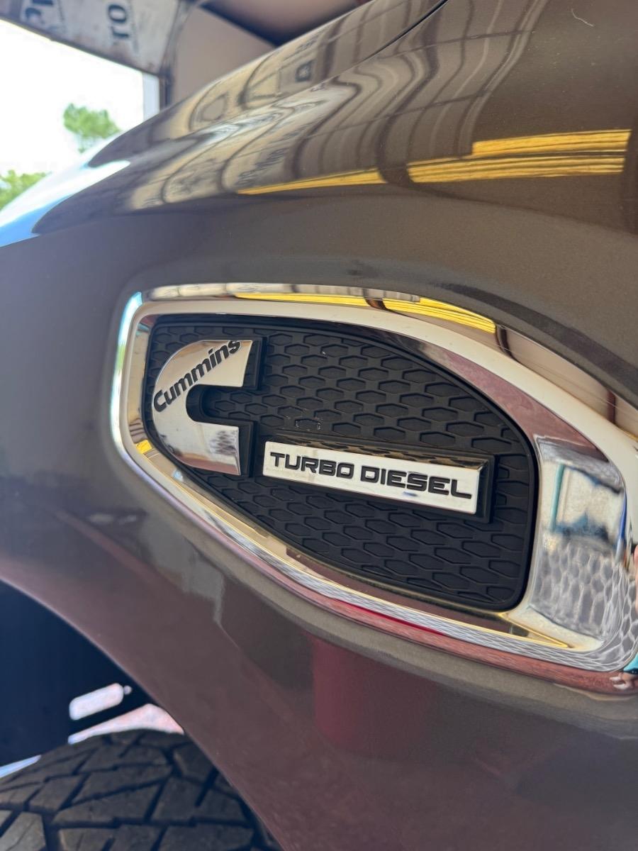 Nissan Titan XD 4x4 Diesel Crew Cab SL 2018