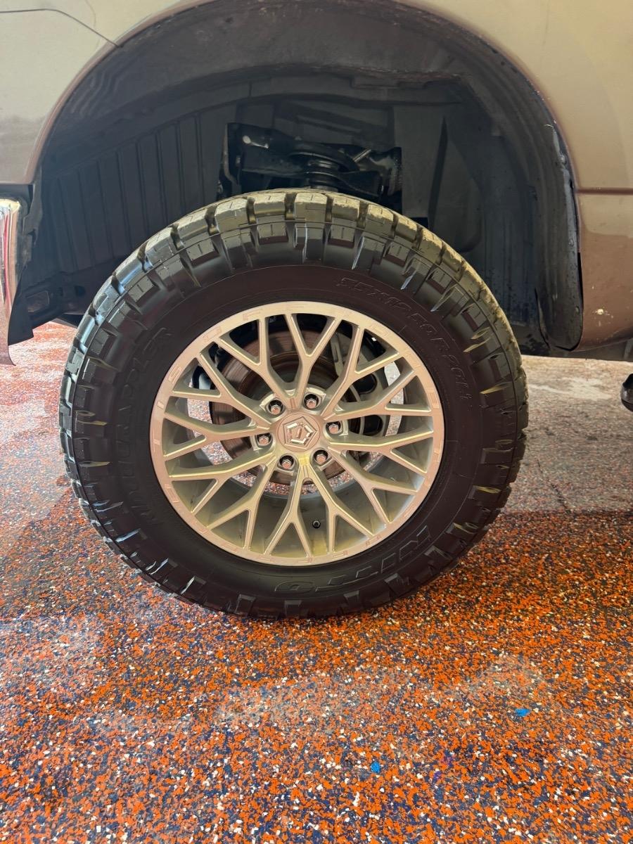 Nissan Titan XD 4x4 Diesel Crew Cab SL 2018