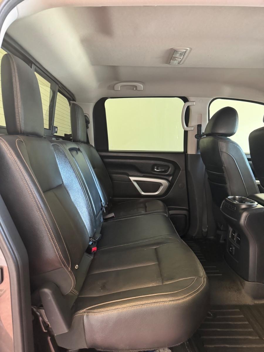 Nissan Titan XD 4x4 Diesel Crew Cab SL 2018