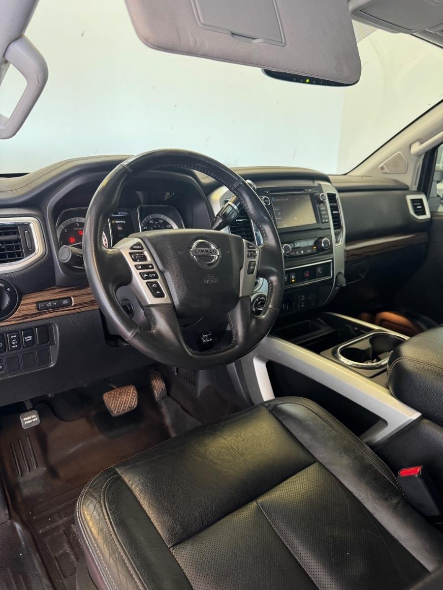 Nissan Titan XD 4x4 Diesel Crew Cab SL 2018