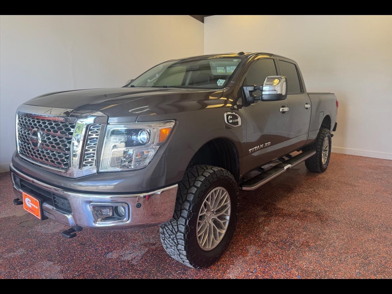 Nissan Titan XD 4x4 Diesel Crew Cab SL 2018