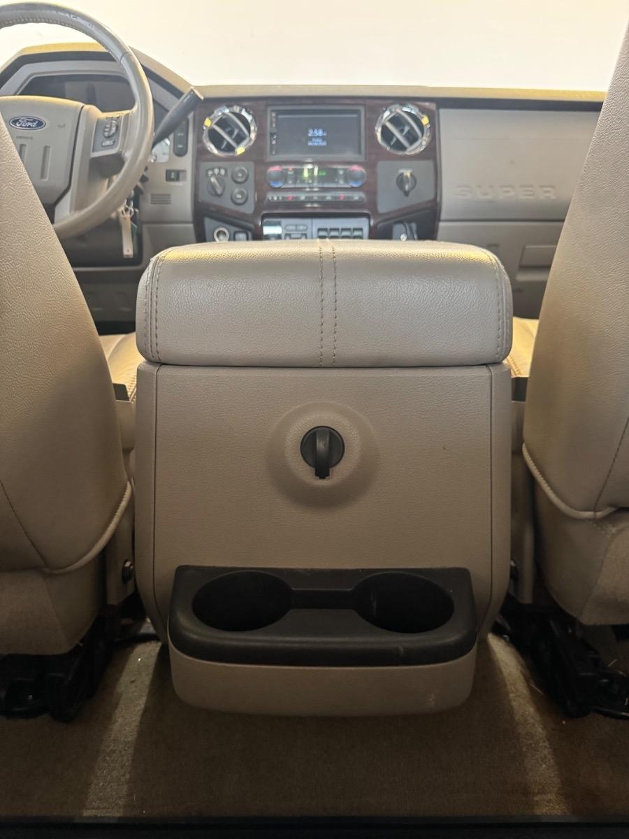 Ford Super Duty F-250 SRW 4WD Crew Cab 156" XL 2008