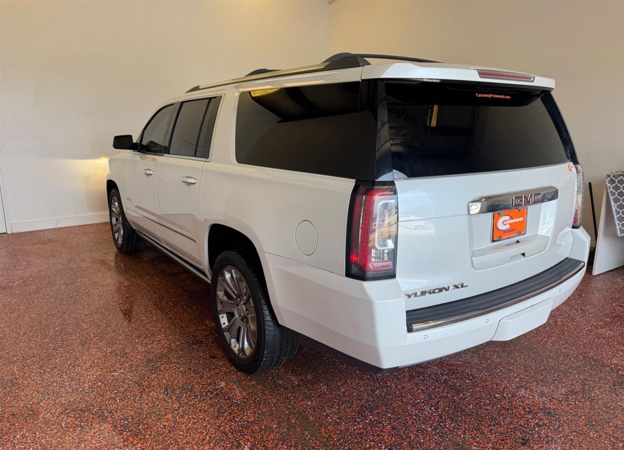 GMC Yukon XL 4WD 4dr Denali 2016