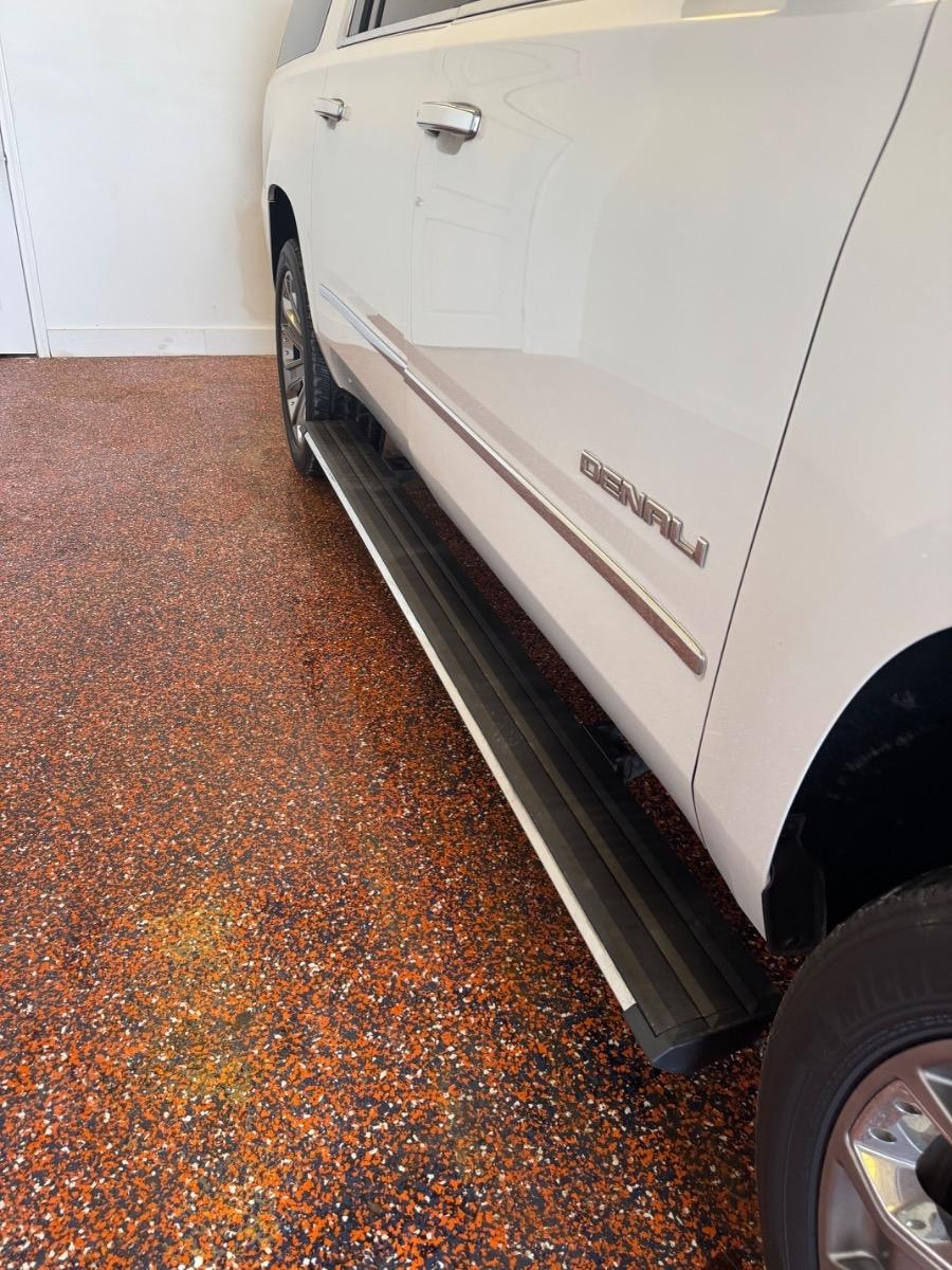 GMC Yukon XL 4WD 4dr Denali 2016