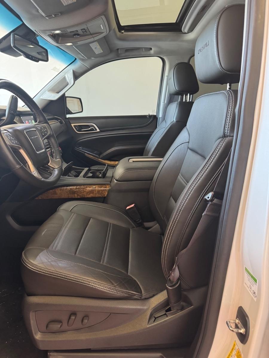 GMC Yukon XL 4WD 4dr Denali 2016