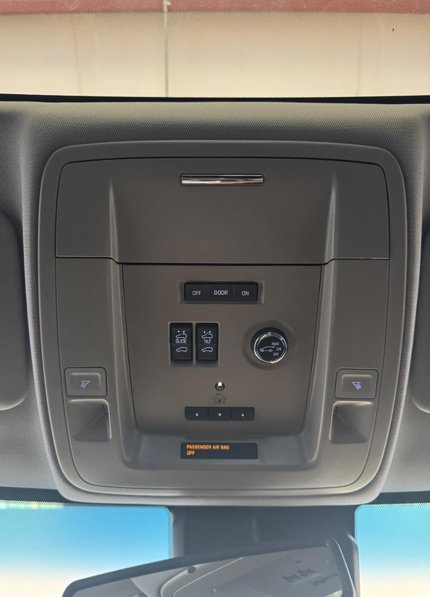 GMC Yukon XL 4WD 4dr Denali 2016