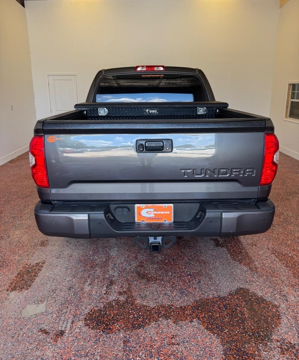 Toyota Tundra 4WD Limited CrewMax 5.5' Bed 5.7L FFV (Natl) 2017