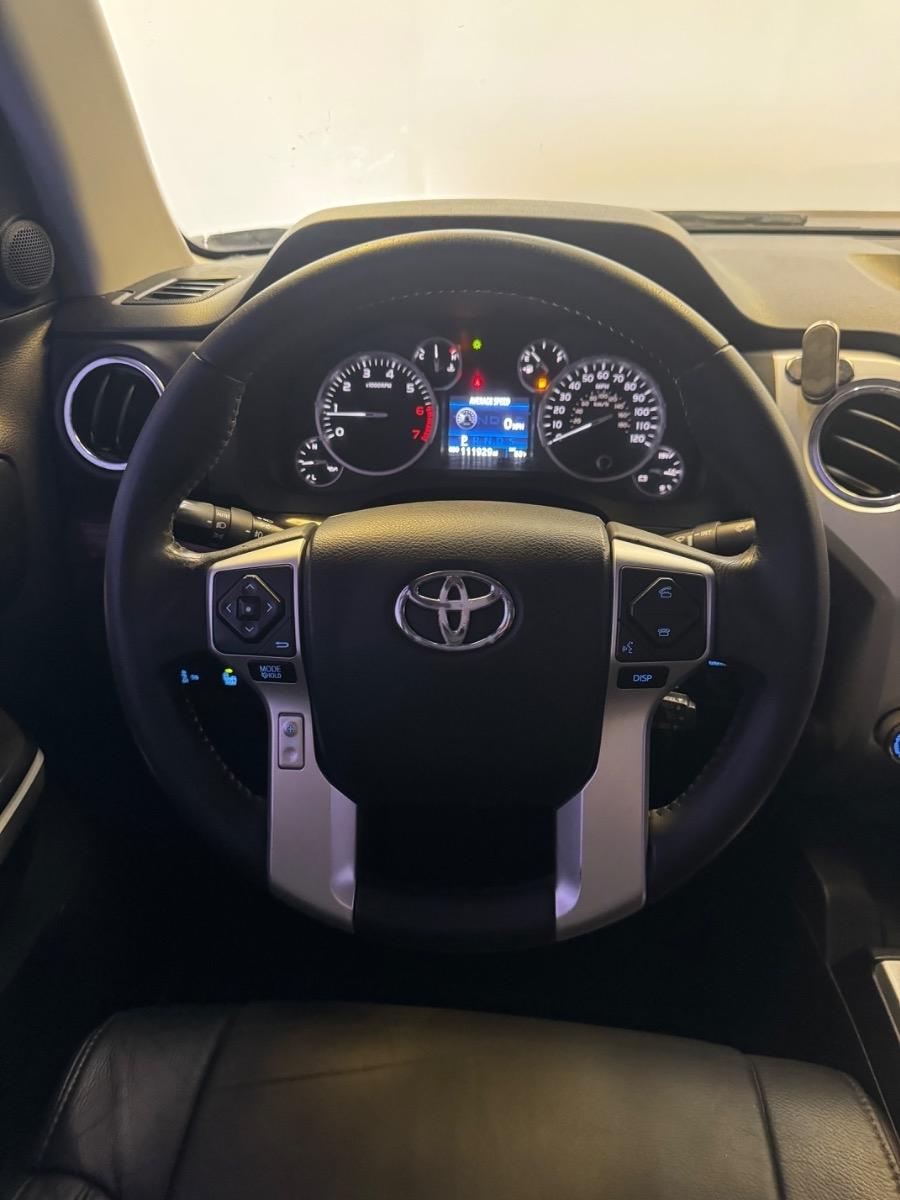 Toyota Tundra 4WD Limited CrewMax 5.5' Bed 5.7L FFV (Natl) 2017