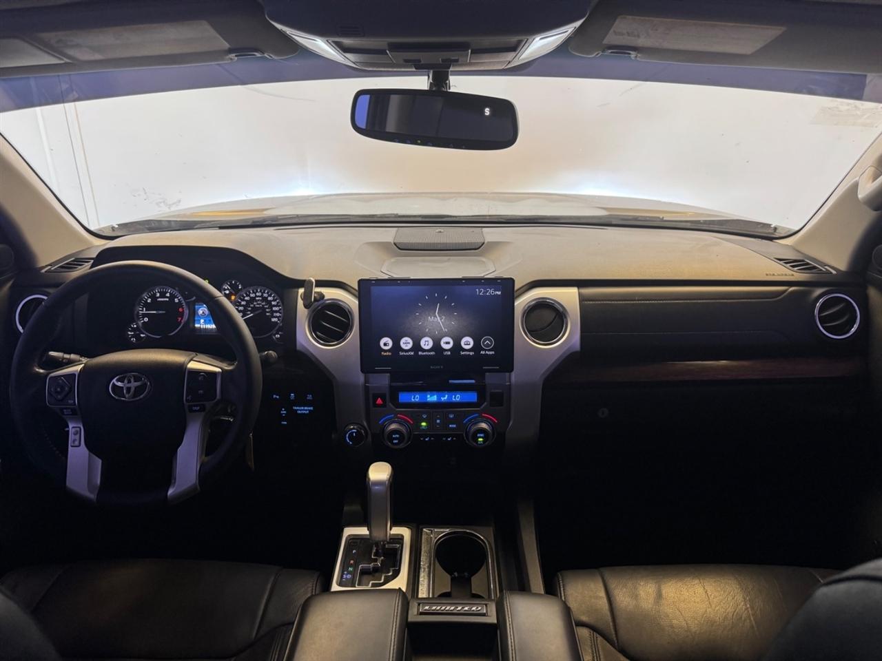 Toyota Tundra 4WD Limited CrewMax 5.5' Bed 5.7L FFV (Natl) 2017