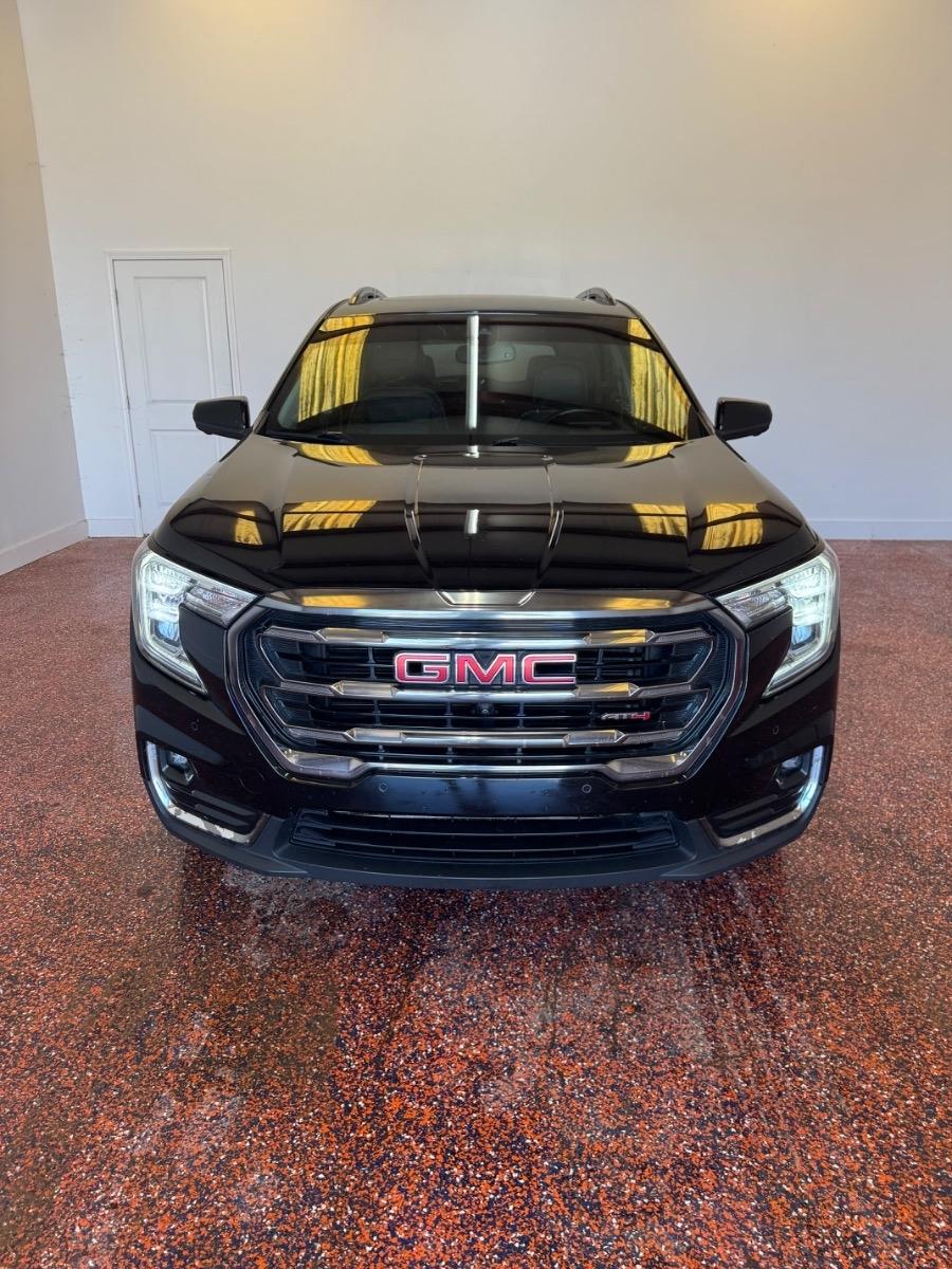 GMC Terrain AWD 4dr AT4 2022