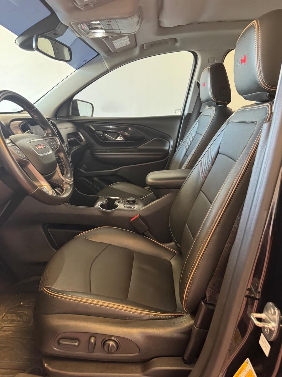 GMC Terrain AWD 4dr AT4 2022