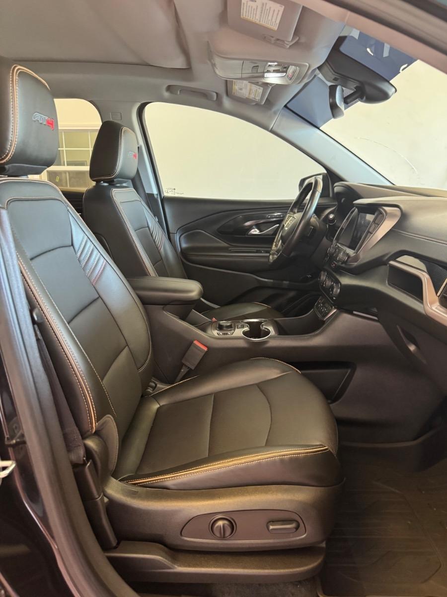 GMC Terrain AWD 4dr AT4 2022