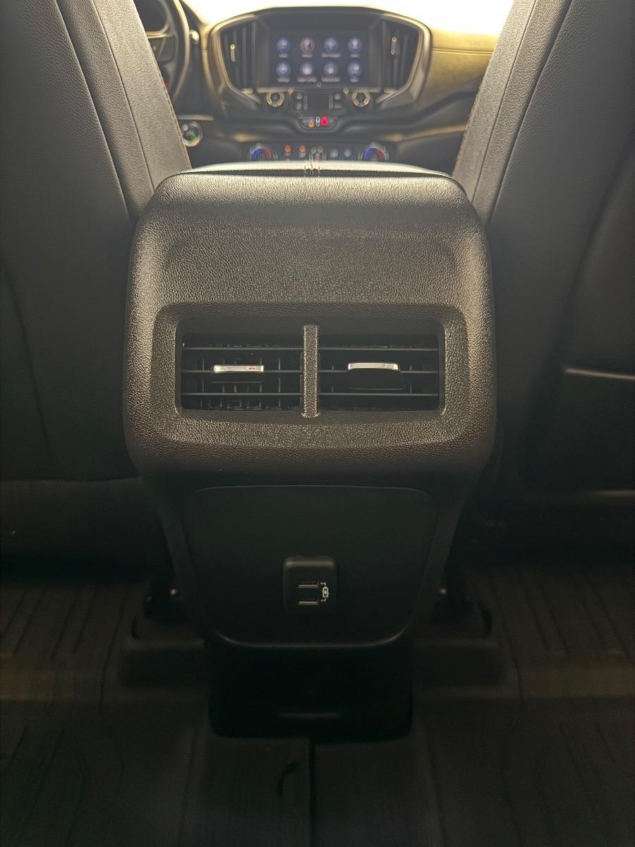 GMC Terrain AWD 4dr AT4 2022