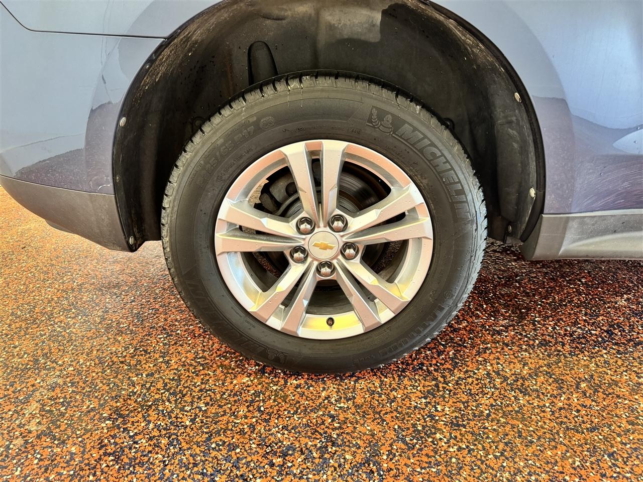 Chevrolet Equinox FWD 4dr LT w/1LT 2011